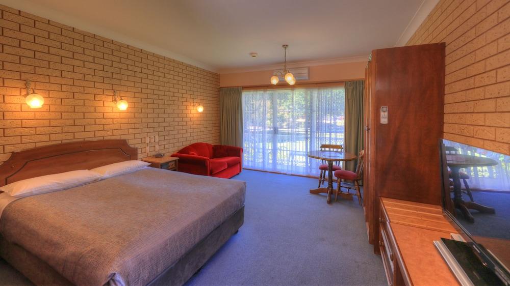 Barrass John Bright Motor Inn Bagian luar foto